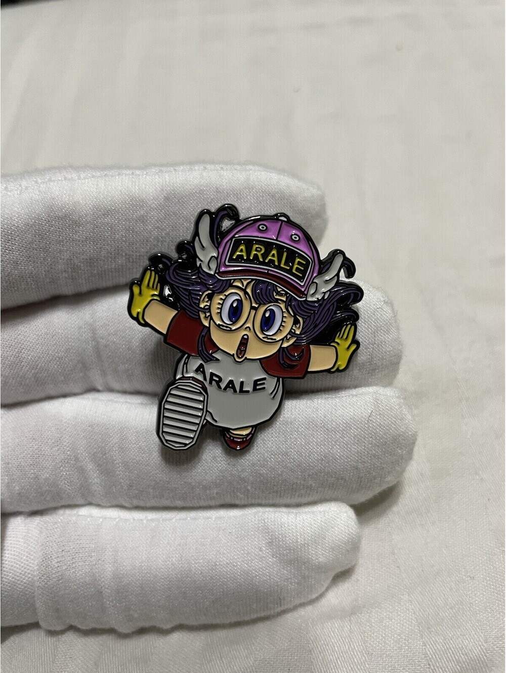 Arale enamel pin brooch anime cartoon dragon Ball cute